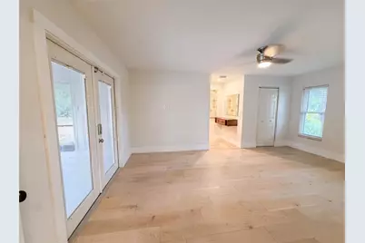 8028 Conservatory Circle, Sarasota, FL 34243 - Photo 4