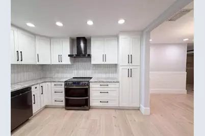 8028 Conservatory Circle, Sarasota, FL 34243 - Photo 24