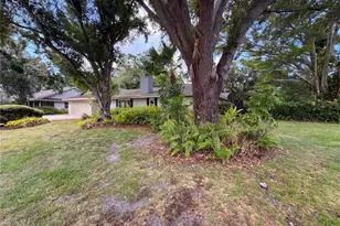 8028 Conservatory Cir, Sarasota, FL 34243 - Photo 28