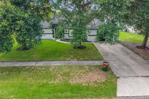 2570 Coachman Dr, Deltona, FL 32738 - Photo 6