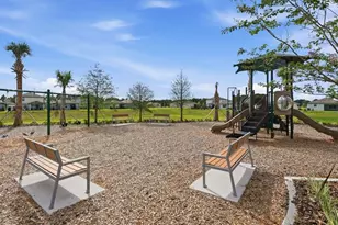 9120 Wildlight Trl, Wildwood, FL 34785 - Photo 14