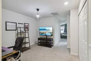 5329 Sylvester Loop, Tampa, FL 33610 - Photo 16