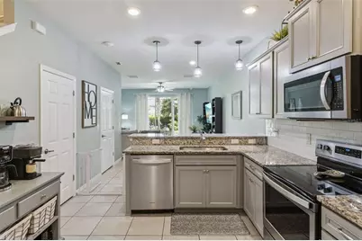 5329 Sylvester Loop, Tampa, FL 33610 - Photo 10