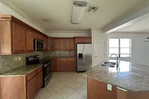 9097 Venezia Plantation Dr, Orlando, FL 32829 - Photo 6
