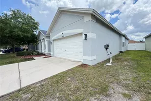 10868 Standing Stone Dr, Wimauma, FL 33598 - Photo 2