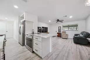 2082 Shady Ln, Geneva, FL 32732 - Photo 8