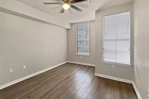 911 N Orange Ave, Orlando, FL 32801 - Photo 14