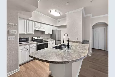 911 N Orange Avenue #232, Orlando, FL 32801 - Photo 4