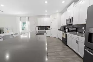 11546 Satire St, Orlando, FL 32832 - Photo 10