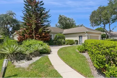 1847 Sparkling Water Circle, Ocoee, FL 34761 - Photo 2