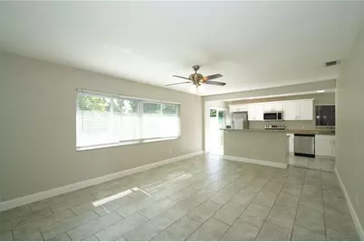 4517 S Clark Avenue, Tampa, FL 33611 - Photo 8