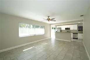 4517 S Clark Ave, Tampa, FL 33611 - Photo 8