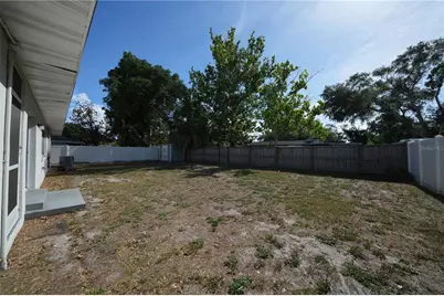 4517 S Clark Avenue, Tampa, FL 33611 - Photo 18