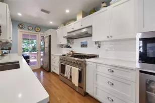 1121 Shorewood Dr, Orlando, FL 32806 - Photo 4