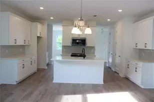9186 Waverly Walk Dr, Orlando, FL 32817 - Photo 2