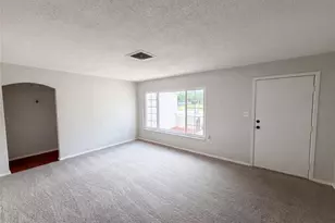 8053 Embassy Blvd, Port Richey, FL 34668 - Photo 8