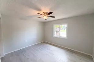 8053 Embassy Blvd, Port Richey, FL 34668 - Photo 14