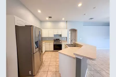 222 Taylor Bay Lane, Brandon, FL 33510 - Photo 2