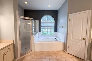 222 Taylor Bay Ln, Brandon, FL 33510 - Photo 4