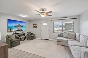 31834 Blanton Ln, Tavares, FL 32778 - Photo 4