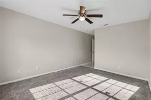 301 Regal Park Dr, Valrico, FL 33594 - Photo 10