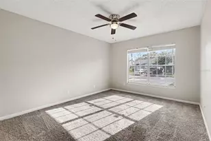 301 Regal Park Dr, Valrico, FL 33594 - Photo 10