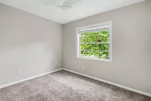 301 Regal Park Dr, Valrico, FL 33594 - Photo 14