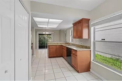 301 Regal Park Drive, Valrico, FL 33594 - Photo 8