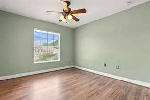 2063 Monterey Dr, Deltona, FL 32738 - Photo 12