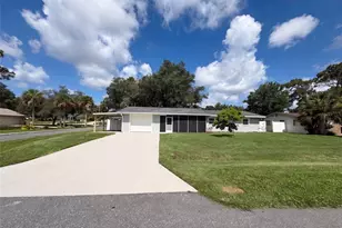 1823 Lori Ln W, Lakeland, FL 33801 - Photo 16