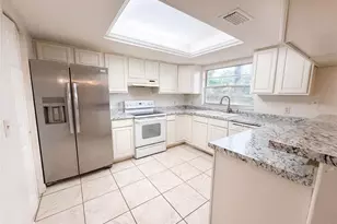 4209 E Alene Dr, Tampa, FL 33617 - Photo 2
