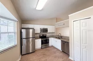 2715 Lorraine Dr, Leesburg, FL 34748 - Photo 2