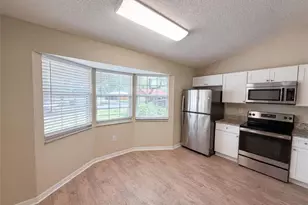 2715 Lorraine Dr, Leesburg, FL 34748 - Photo 8