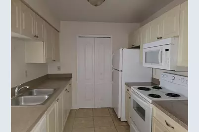 2550 N Alafaya Trail #2103, Orlando, FL 32826 - Photo 4
