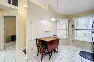 62 Lakepointe Cir, Kissimmee, FL 34743 - Photo 10