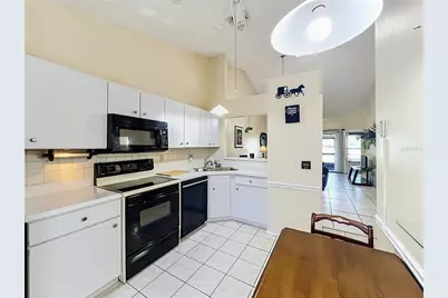62 Lakepointe Circle, Kissimmee, FL 34743 - Photo 6