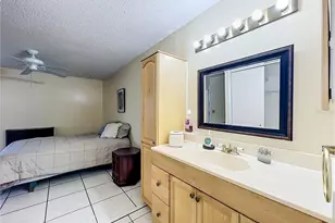 62 Lakepointe Cir, Kissimmee, FL 34743 - Photo 30