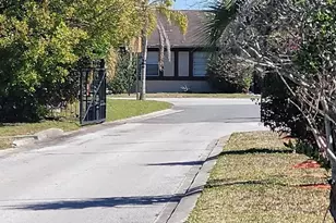 1002 Oropesa Ave, Orlando, FL 32807 - Photo 22