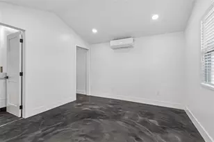 4125 Grove, Saint Petersburg, FL 33705 - Photo 10