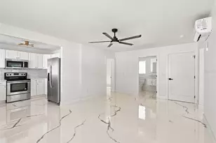 4125 Grove, Saint Petersburg, FL 33705 - Photo 4