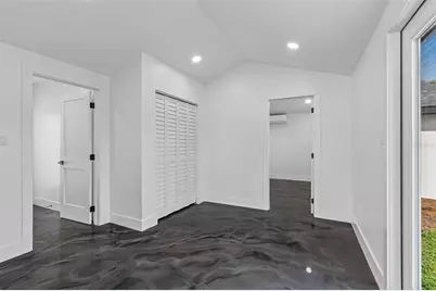 4125 Grove, Saint Petersburg, FL 33705 - Photo 36