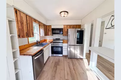 2230 Spring Hollow Drive, Orange City, FL 32763 - Photo 10