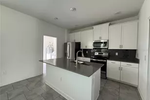 5647 Quiet Palm Loop, Saint Cloud, FL 34771 - Photo 6