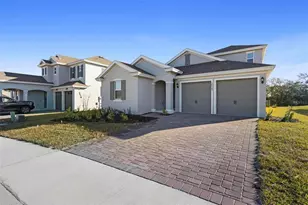 2028 Keystone Pass Blvd, Minneola, FL 34715 - Photo 2