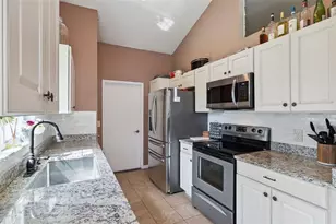 1058 McKinnon Ave, Oviedo, FL 32765 - Photo 12