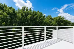 10384 NW 67th Terrace, Doral, FL 33178 - Photo 16
