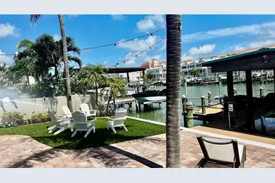 166 Bayside Drive, Clearwater Beach, FL 33767 - Photo 30