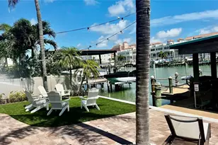 166 Bayside Dr, Clearwater Beach, FL 33767 - Photo 30