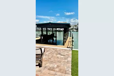 166 Bayside Drive, Clearwater Beach, FL 33767 - Photo 34