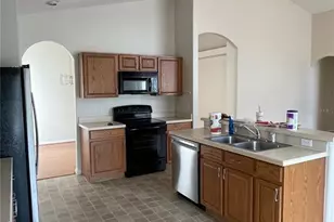 722 Windsor Estates Dr, Davenport, FL 33837 - Photo 4